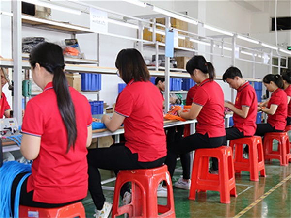 數(shù)據(jù)線(xiàn)生產(chǎn)廠家