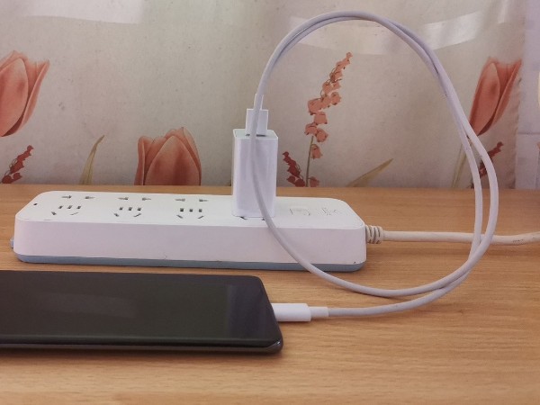 不同的手機(jī)數(shù)據(jù)線給手機(jī)充電的速度不一樣，為什么呢？